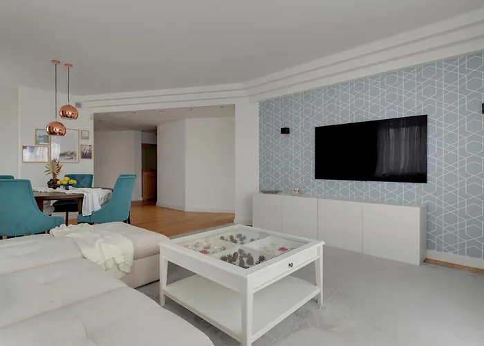 Jelitkowski Dwór Seaside&parking By Downtown