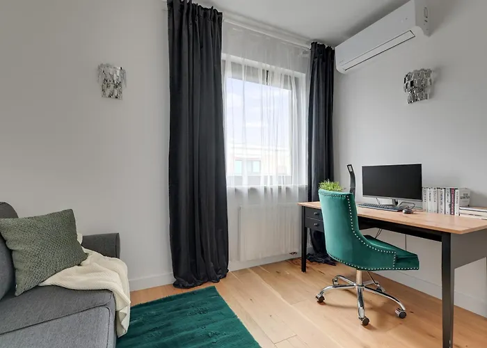 Jelitkowski Dwor Seaside & Parking By Downtown * Gdansk